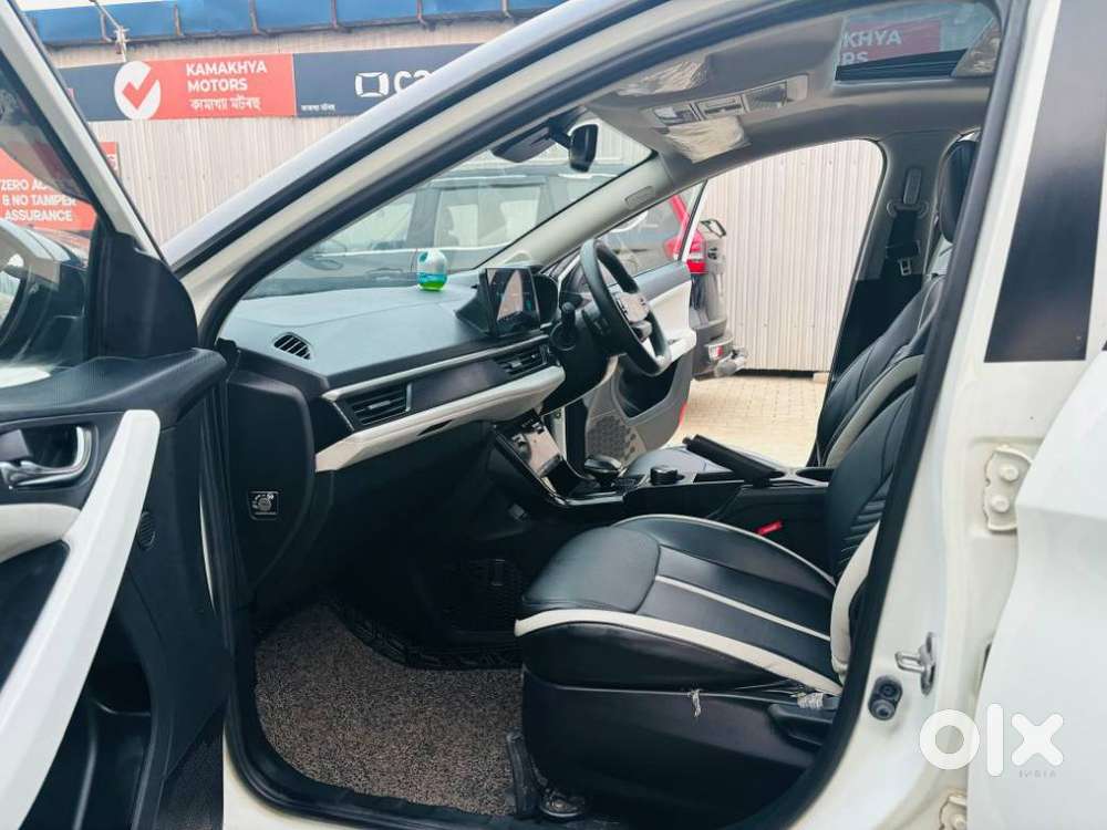 Tata Nexon Creative Plus S 1.2 Revotron Petrol 6 Amt, 2023, Petrol