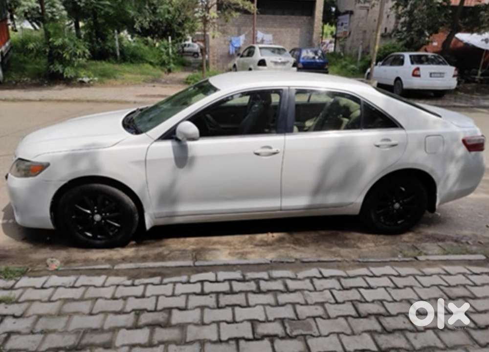 Toyota Camry V4 Mt, 2010, Petrol