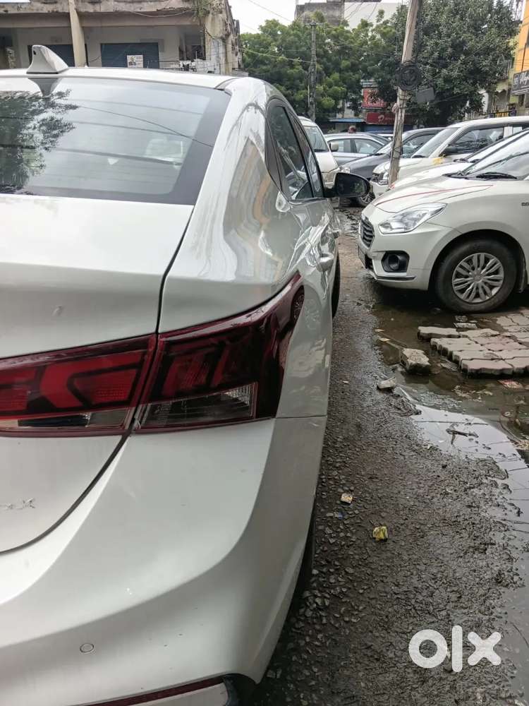 Hyundai Verna [ ] Fluidic 4s 1.6 Crdi Sx (o) At, 2017, Diesel