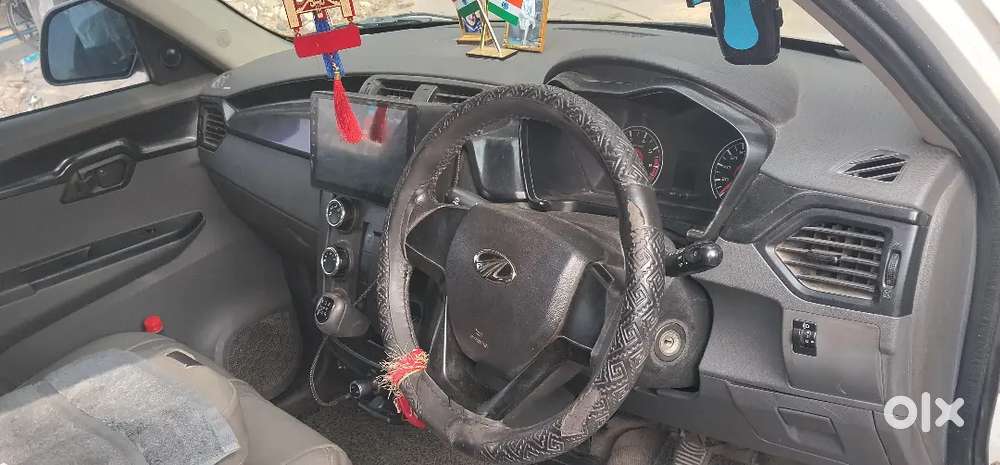 Mahindra Kuv 100 2019