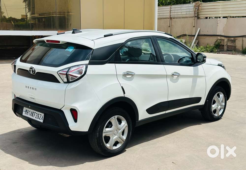Tata Nexon 1.2 Revotron Xm (s), 2022, Cng & Hybrids