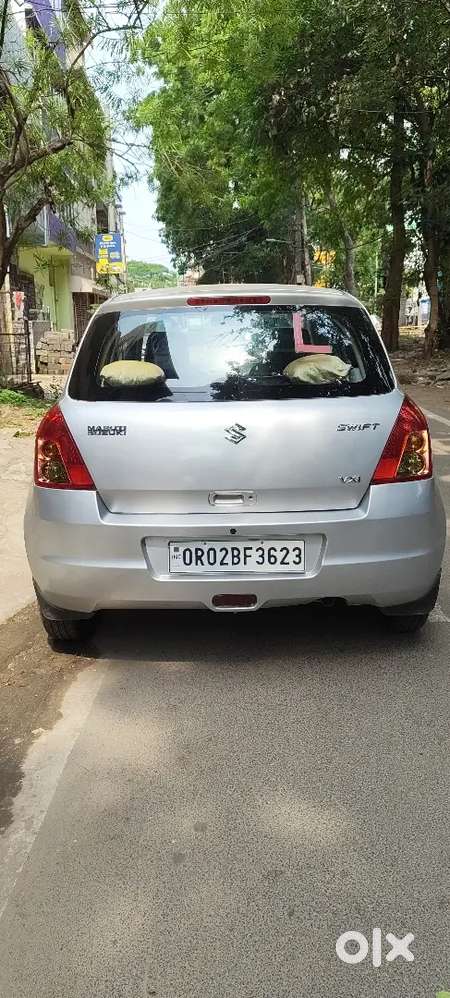 Swift Maruti Vxi 2010 Km Driven