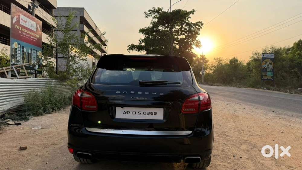 Porsche Cayenne 2011 Diesel Well Maintained
