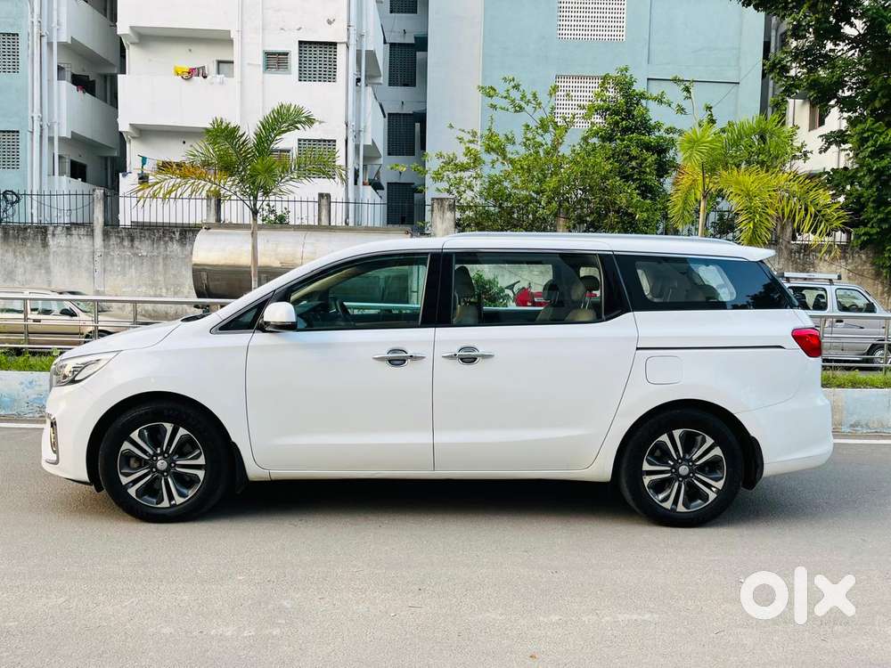 Kia Carnival Prestige 9 Str, 2020, Diesel