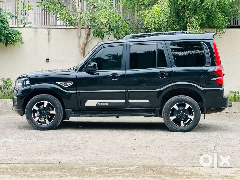 Mahindra Scorpio Classic 2.2 S 11 Mt 7 Str, 2024, Diesel