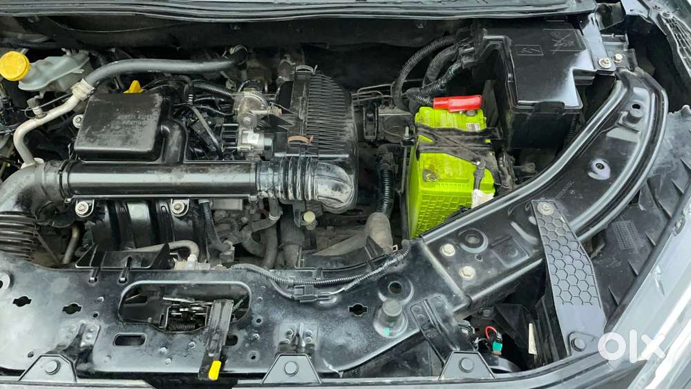 Nissan Magnite 1.0 Xv Premium, 2021, Petrol