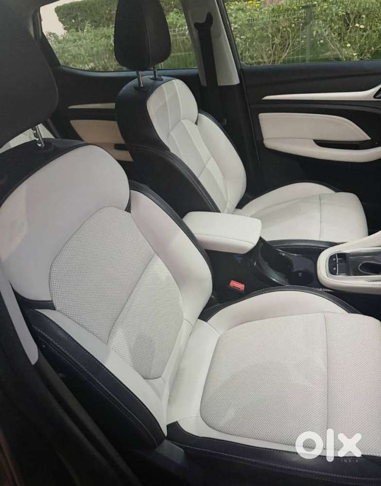 Mg Astor 1.5 Sharp(o) Cvt Ivory, 2022, Petrol