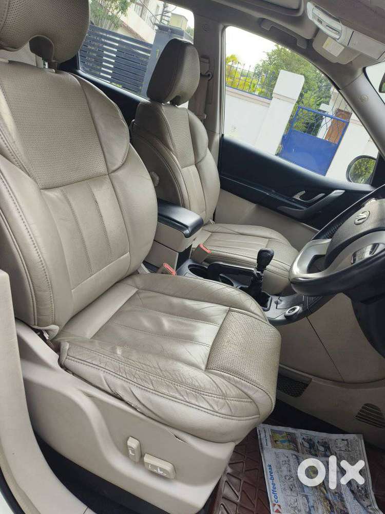 Mahindra Xuv500 2.2 W10, 2016, Diesel