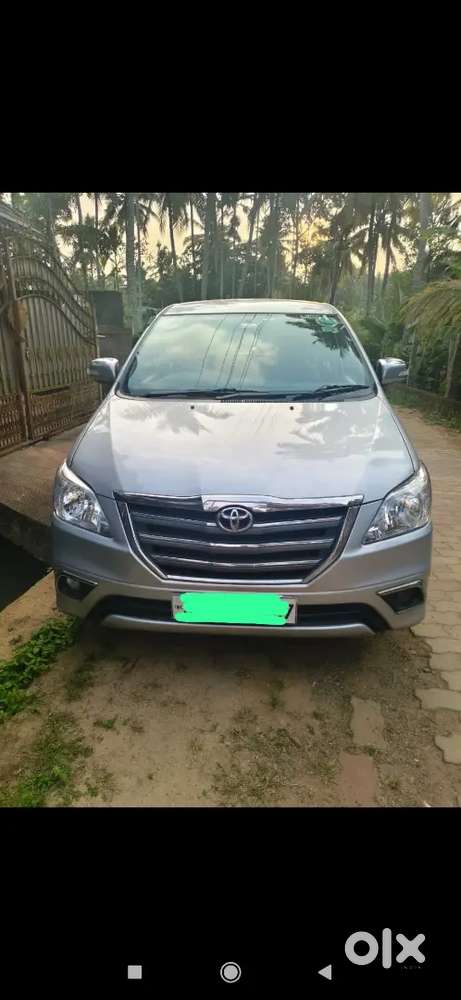 Toyota Innova 2014