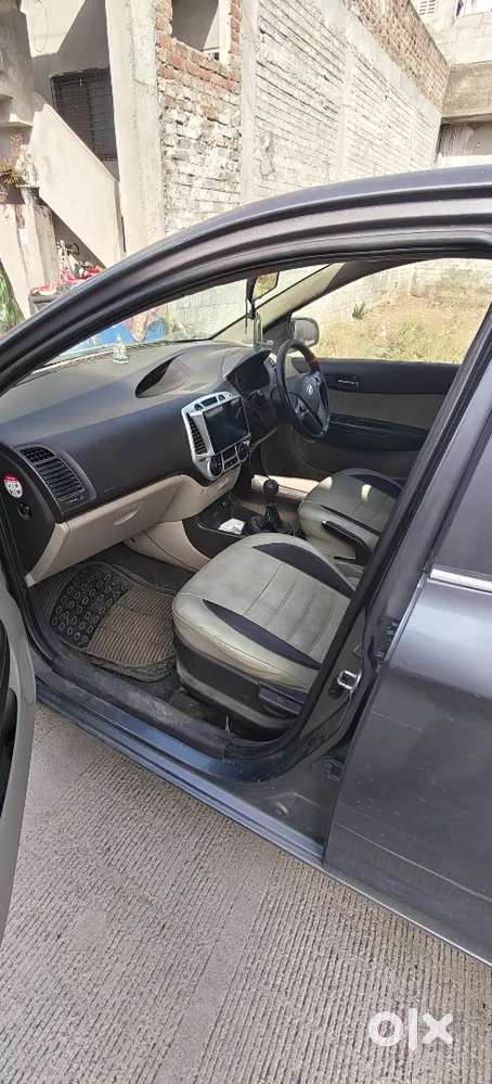 Good Top Maintain Condition I Have Daily Use