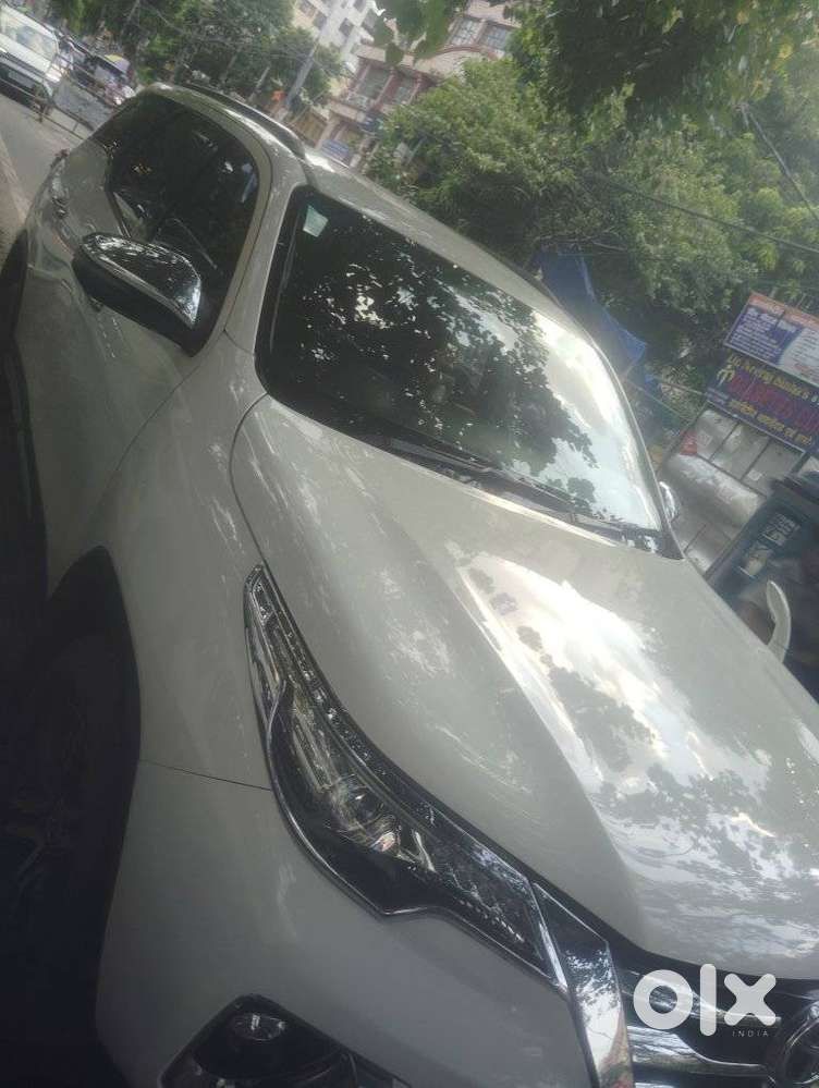 Toyota Fortuner 4x2 Manual, 2017, Diesel