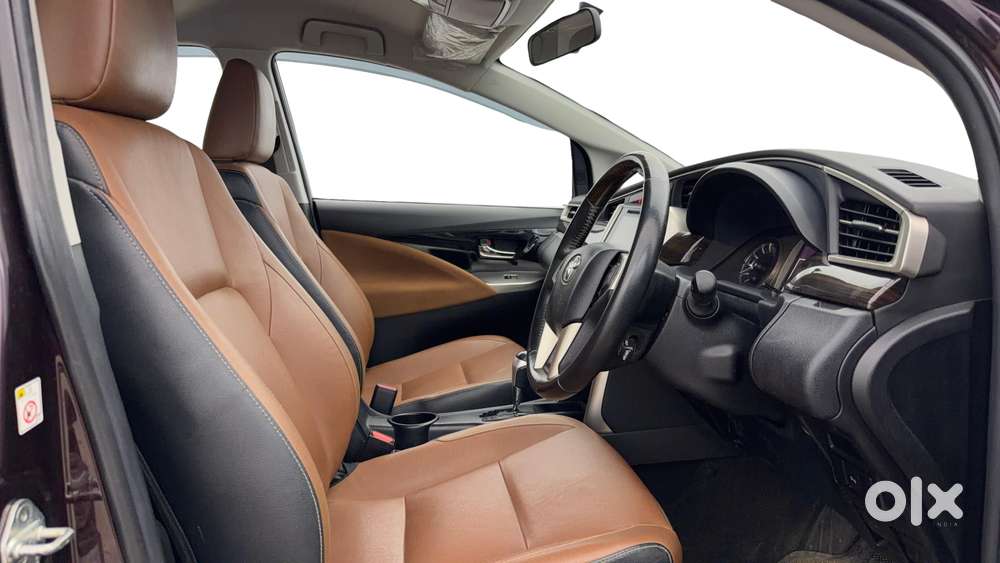 Toyota Innova Crysta 2.7 Zx At, 2016, Petrol