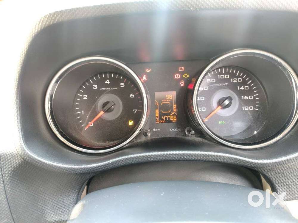 Mahindra Tuv 300 T10 Dual Tone, 2018, Diesel