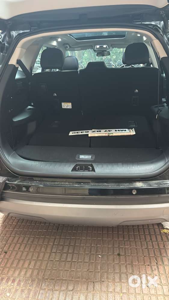 Mahindra Xuv700 2.2 Ax 7 Diesel At Luxury Pack Str, 2025, Diesel