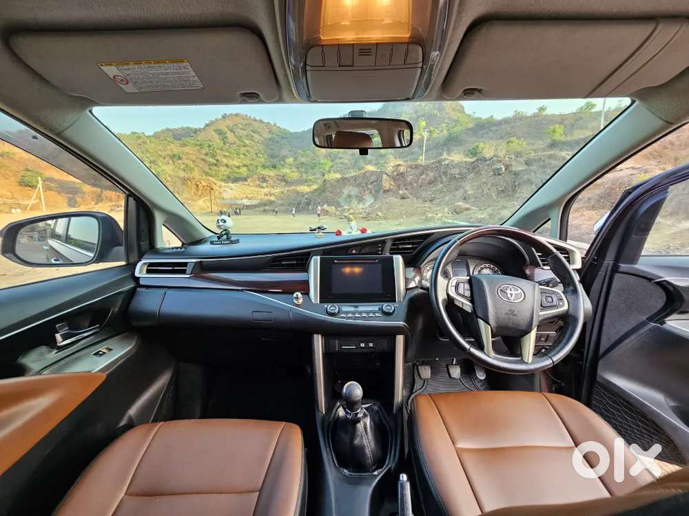 Toyota Innova Crysta 2.4 V (8 Seater) 2017 – Excellent Condition
