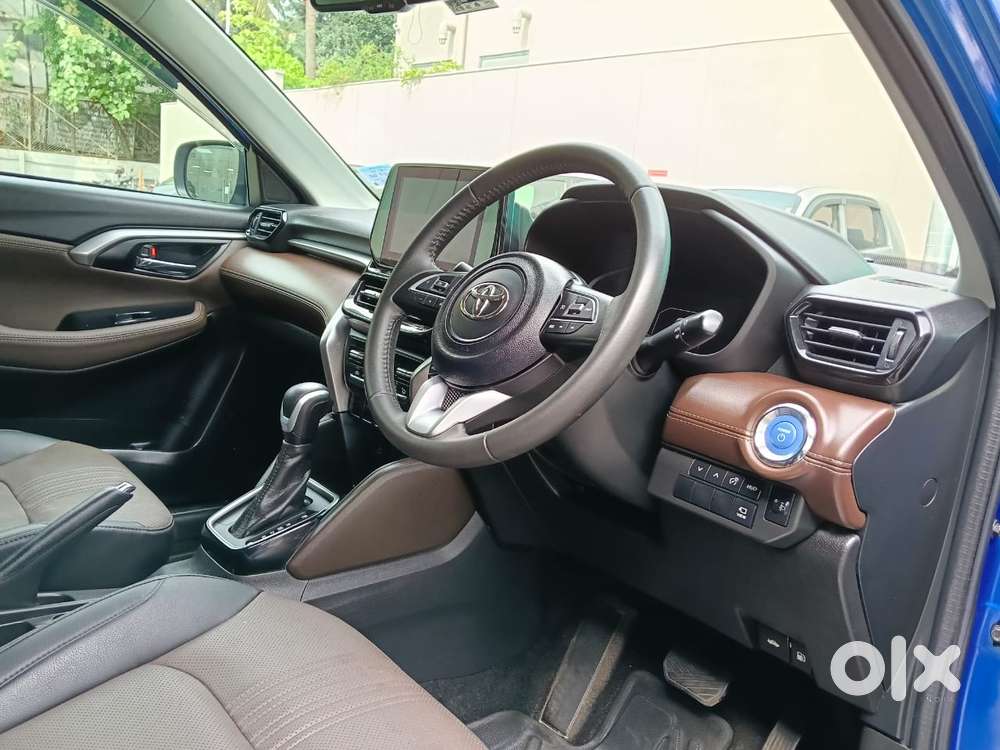 Toyota Urban Cruiser Hyryder 1.5 V Hybrid, 2025, Petrol