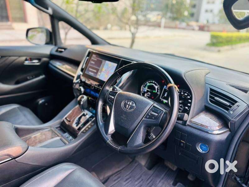 Toyota Vellfire 2.5 Hybrid, 2021, Petrol
