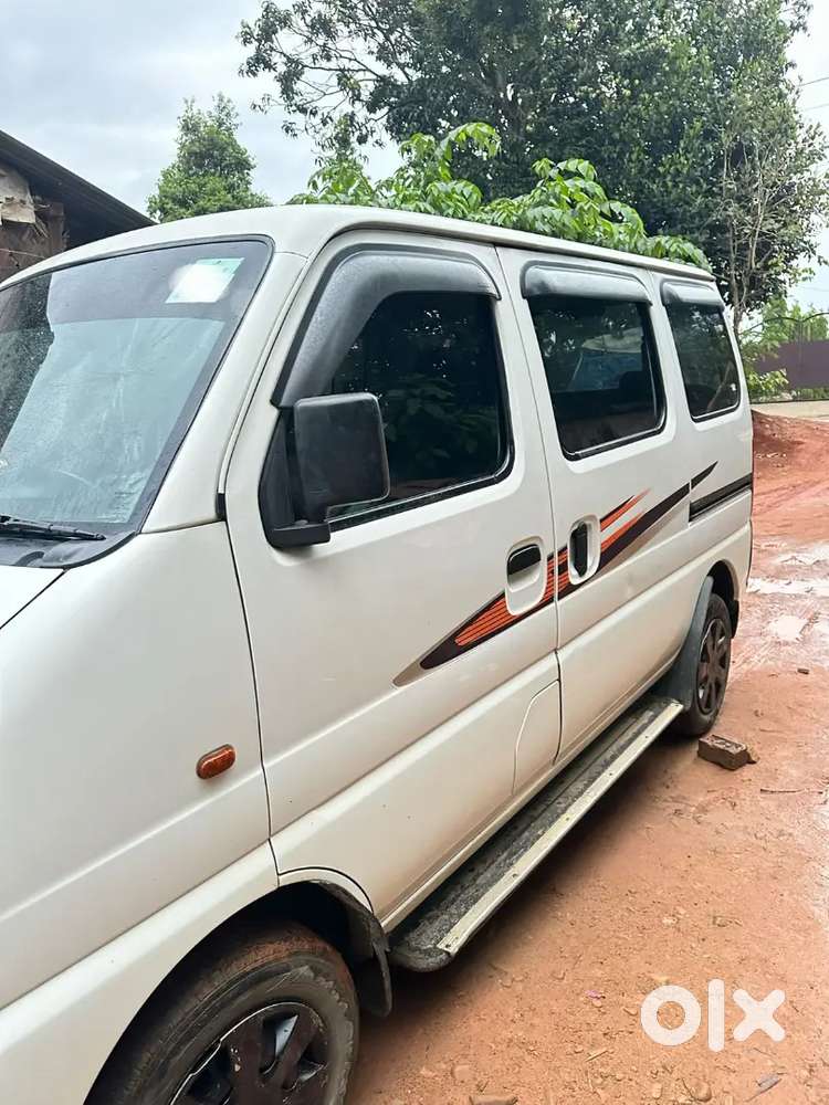 Maruti Suzuki Eeco 2017 Petrol 70990 Km Driven
