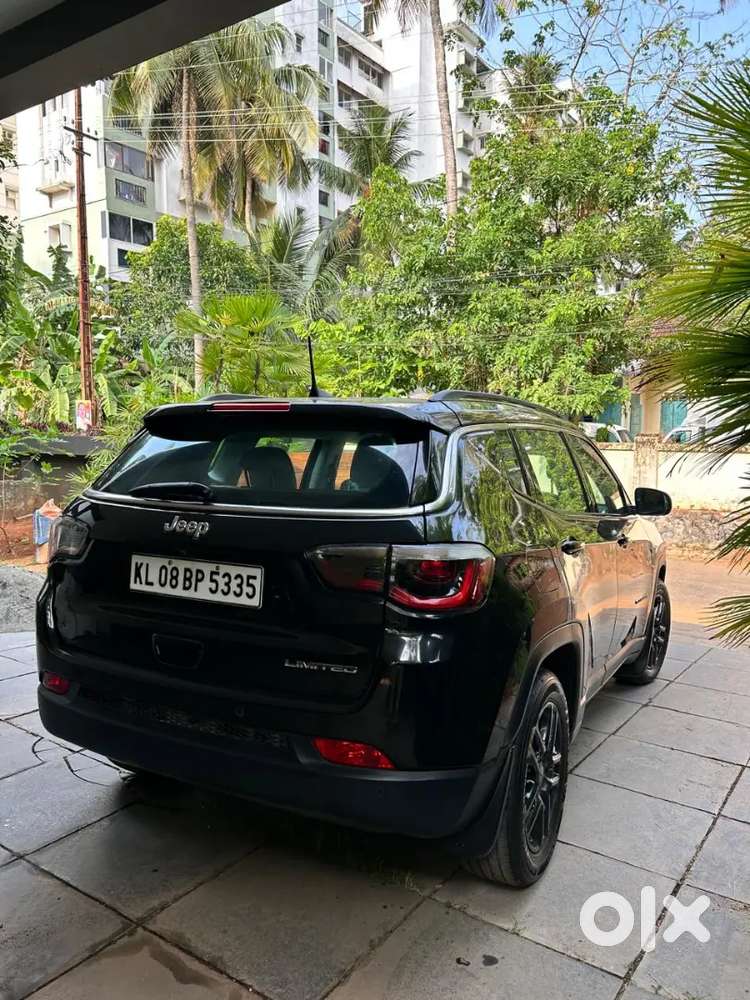 Jeep Compass Limited 2.0 Diesal Manual Black , Excellent Condtion Sale
