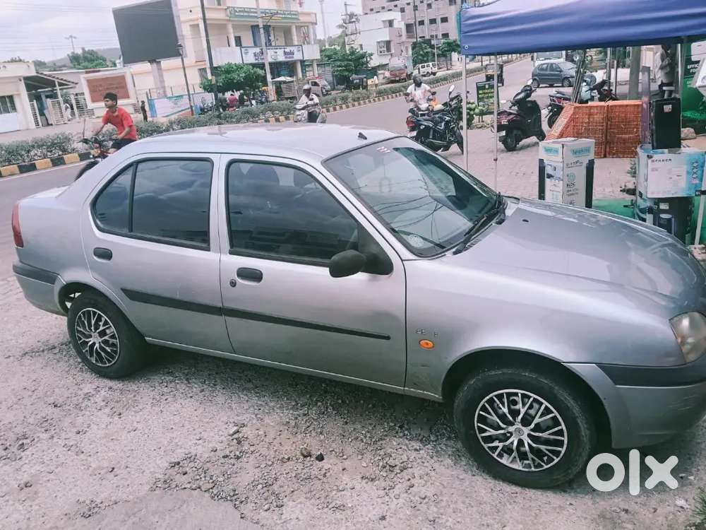 Ford Ikon 2003 Petrol 110000 Km Driven