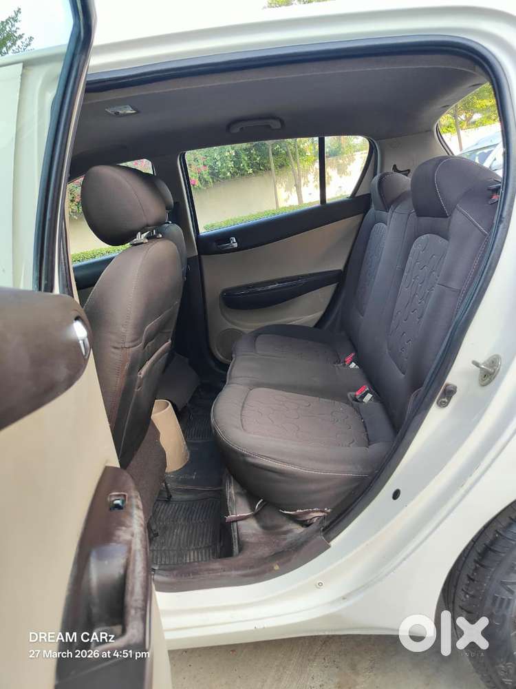 Hyundai I20 2012-2014 Magna Optional 1.2, 2012, Cng & Hybrids