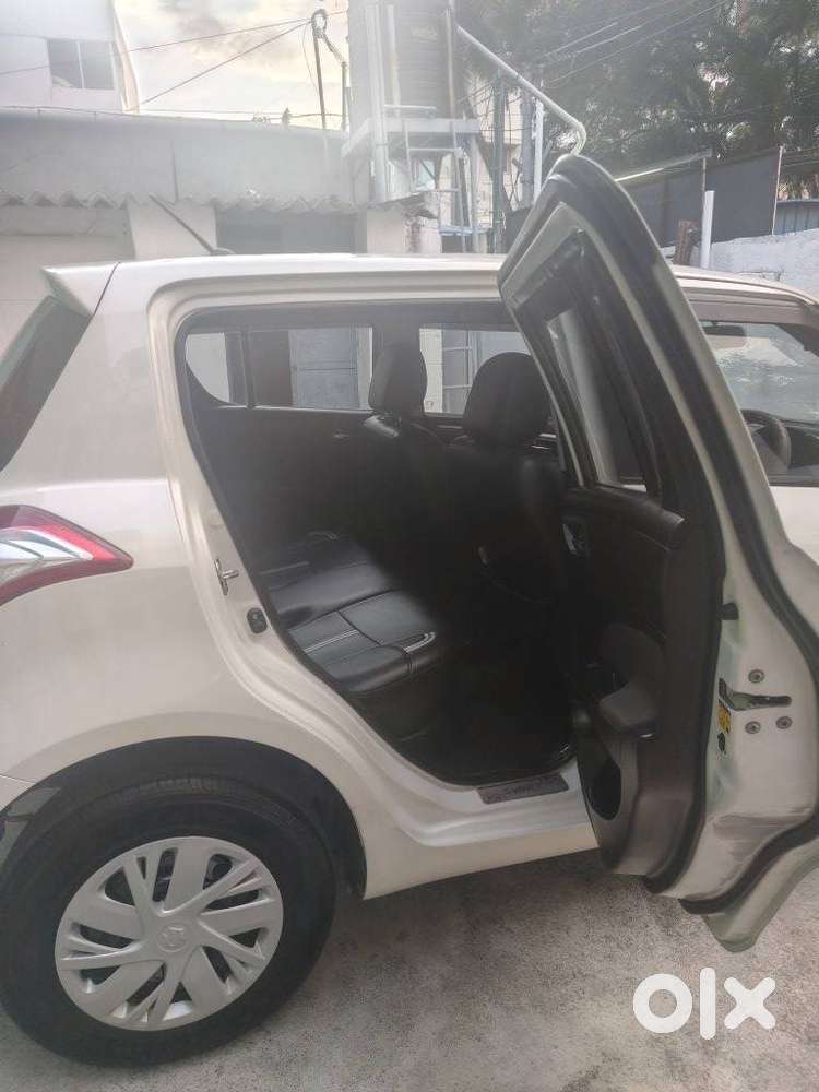 Maruti Suzuki Swift Vxi, 2016, Petrol
