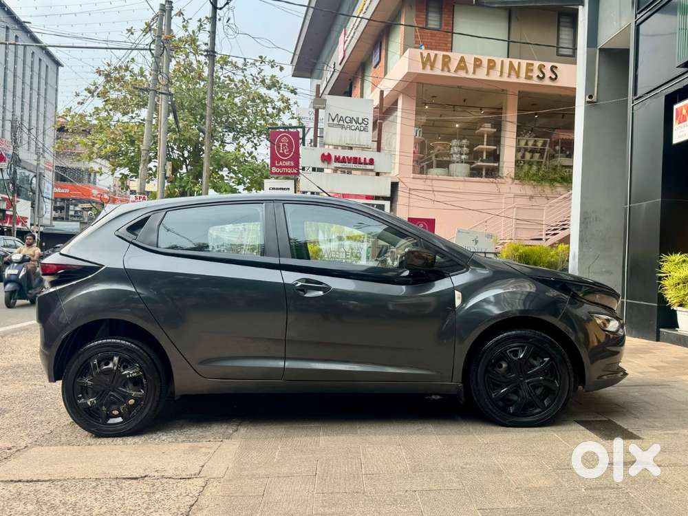 Tata Altroz Xt 2021 Grey  Fresh Michelin Tyres  No Claims