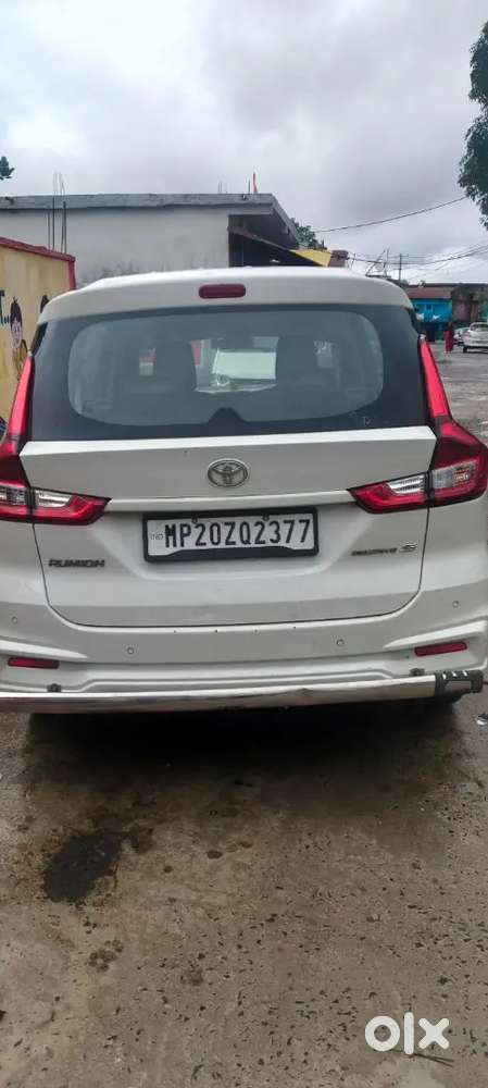 Toyota Rumion 2024 Petrol 70000 Km Driven