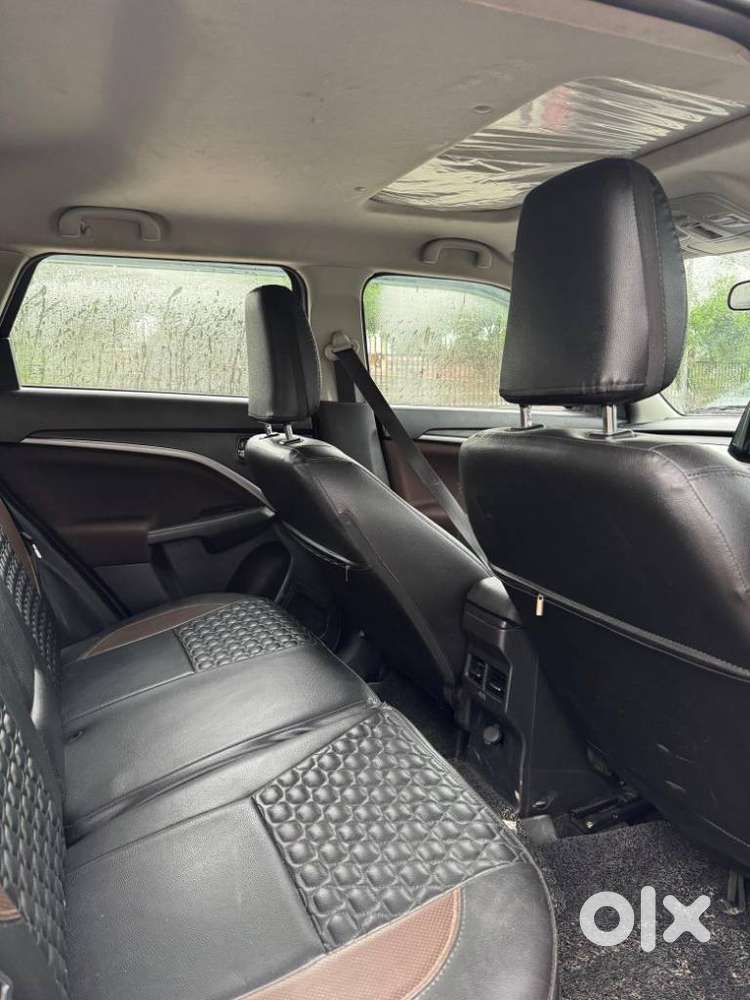 Maruti Suzuki Brezza 1.5 Zxi Cng Dual Tone, 2022, Petrol