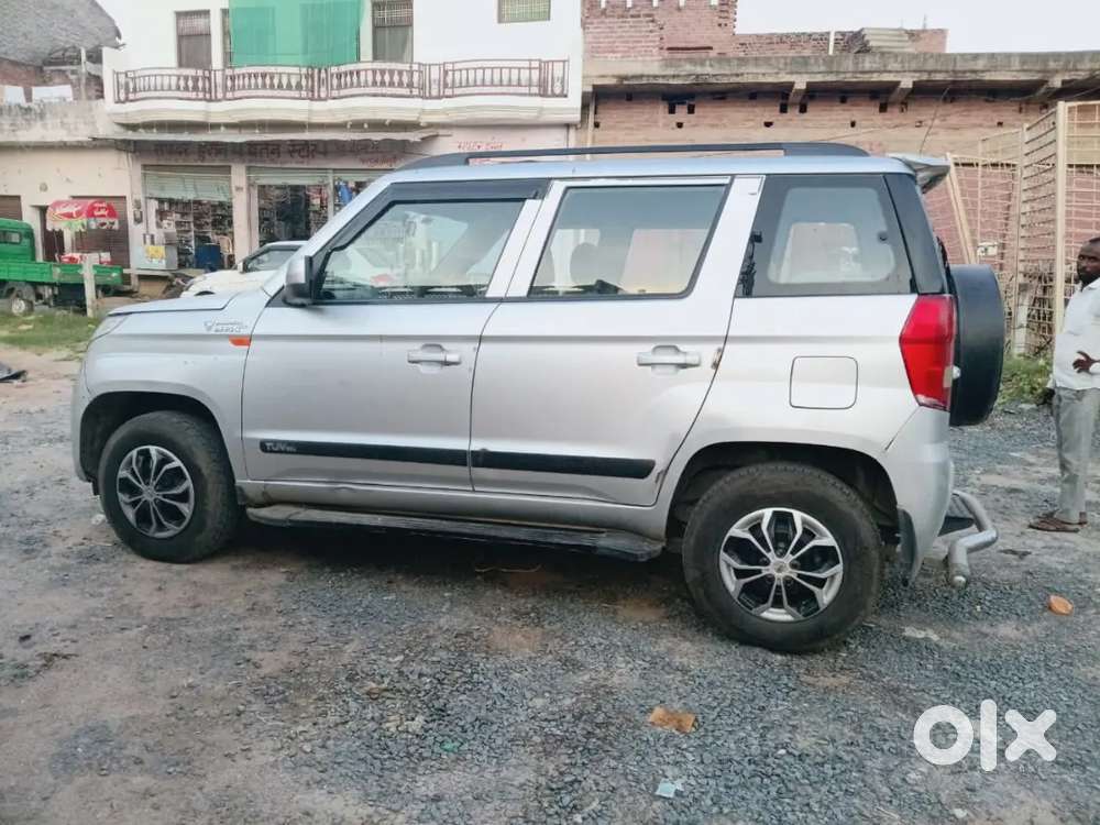 Mahindra Tuv 300 2017 Diesel 80654 Km Driven