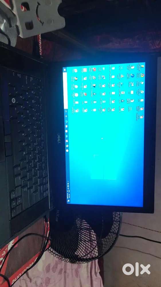 Urgent sell 4 gb ram 128 Gb ssd and i5 processor old laptop
