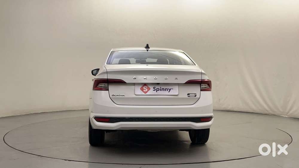 Skoda Slavia Ambition 1.0l Tsi Mt, 2022, Petrol