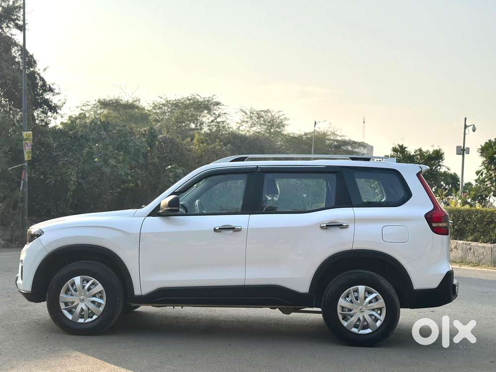 Mahindra Scorpio-n 2.0 Z2 Petrol Mt 7 Str, 2025, Petrol