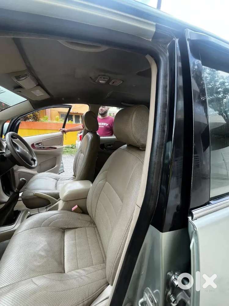 Toyota Innova Gx Petrol 2005 Year With Valid Fc Till 2031