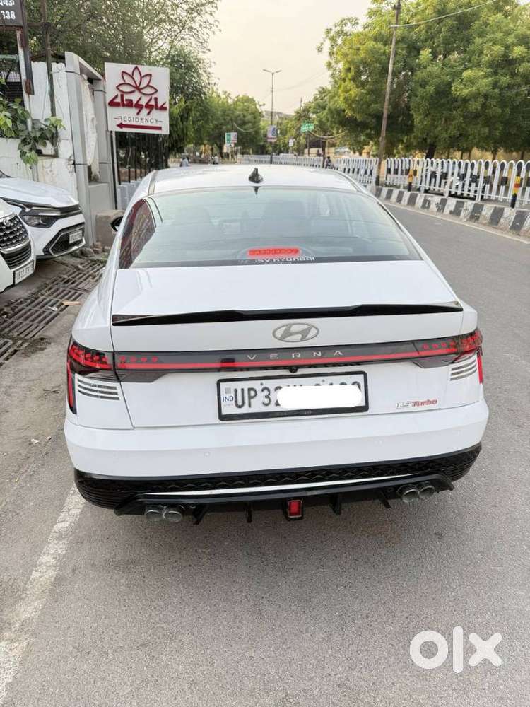 Hyundai Verna Sx(o) Petrol At, 2023, Petrol