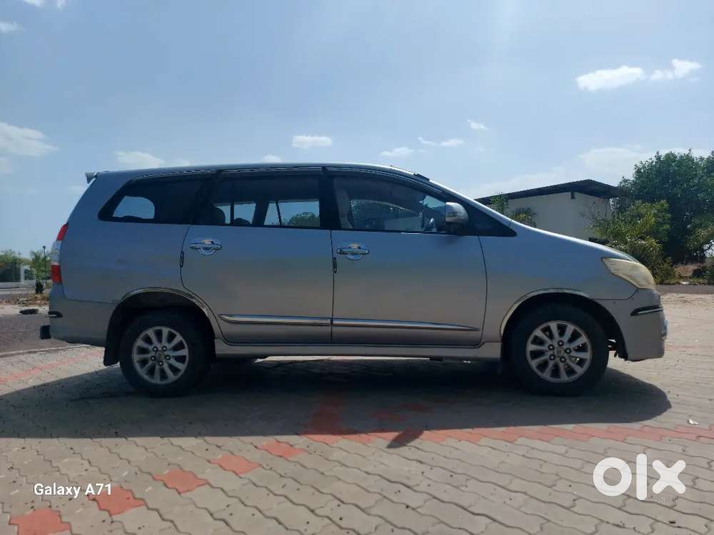 Toyota Innova 2015 Diesel Well Maintained