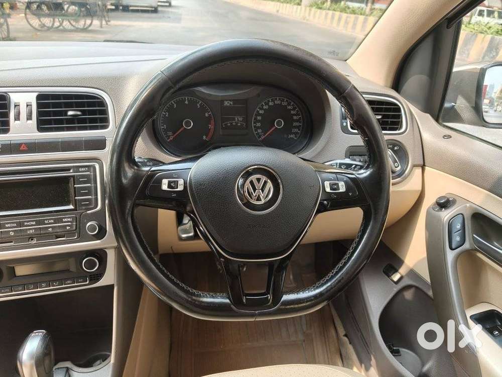 Volkswagen Vento 1.2 Tsi Highline Plus At, 2015, Petrol