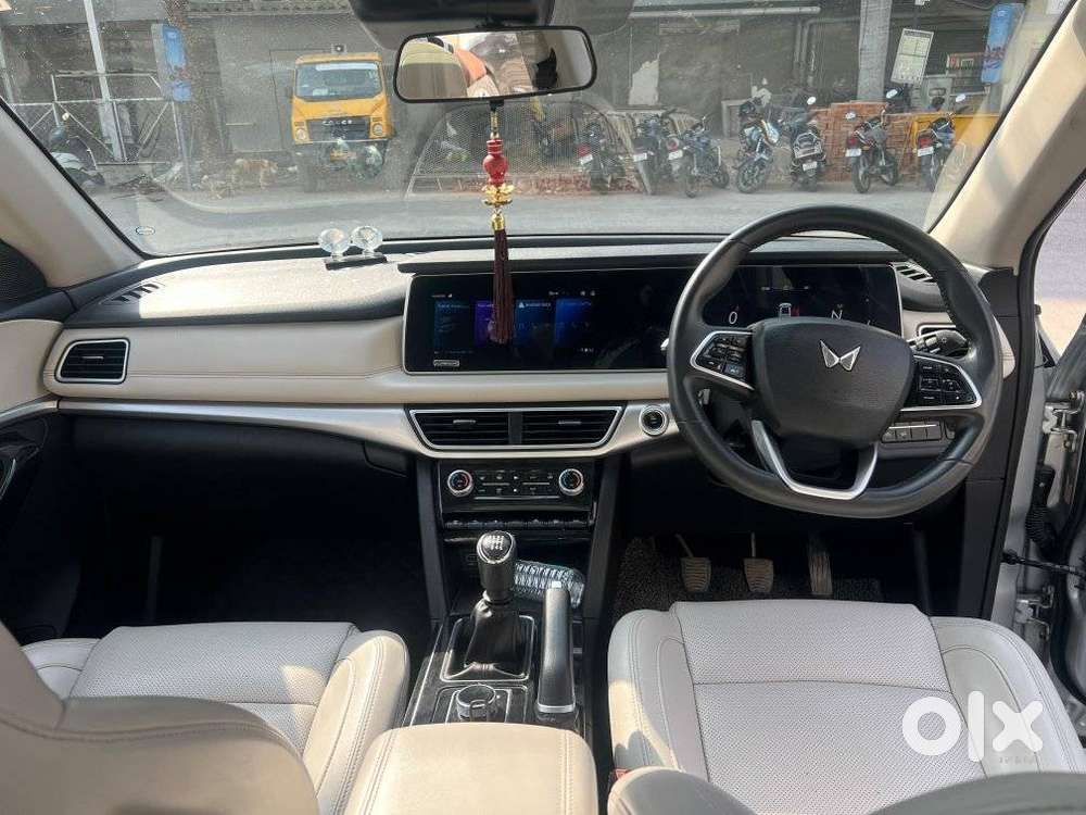 Mahindra Xuv700 2.2 Ax 7 Diesel Mt Str, 2023, Diesel