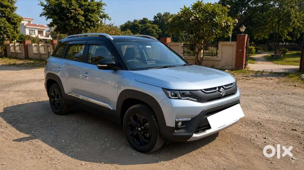 Maruti Suzuki Brezza 2022 Petrol With Sunroof 7000 Km