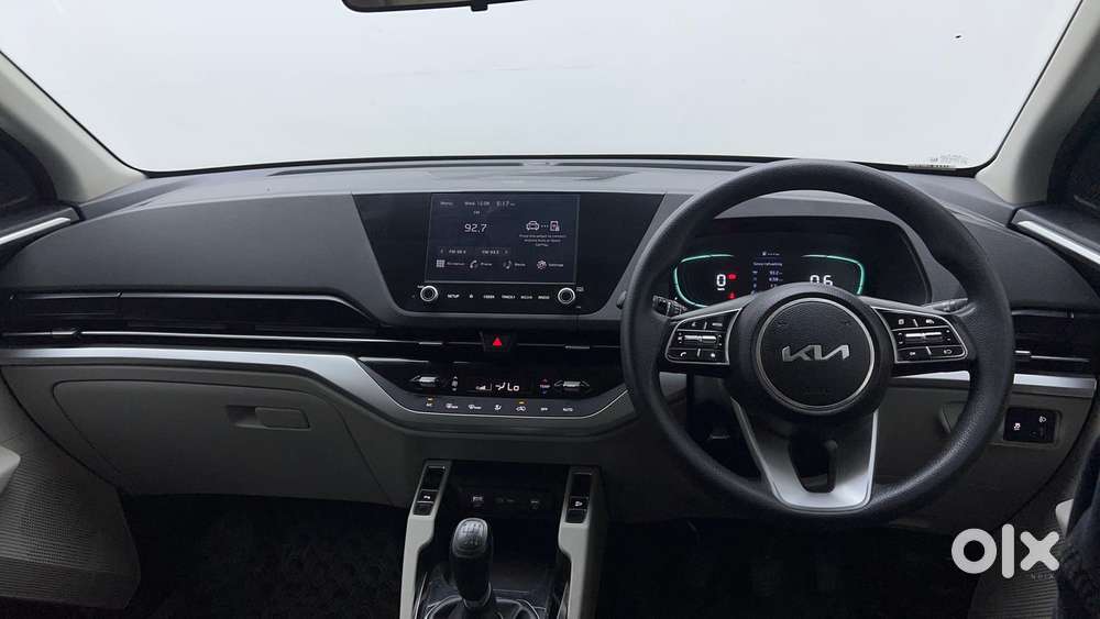 Kia Carens 1.4 Prestige Plus Turbo 7 Str, 2023, Petrol
