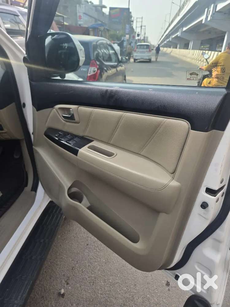 Toyota Fortuner 2015 Year