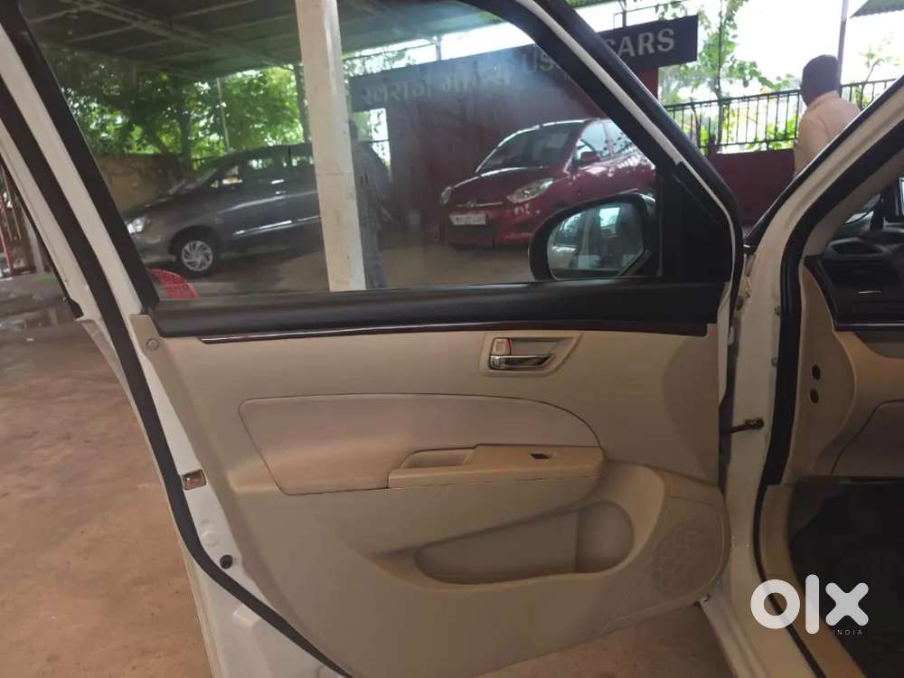 Maruti Suzuki Dzire 2016 Petrol 44000 Km Driven