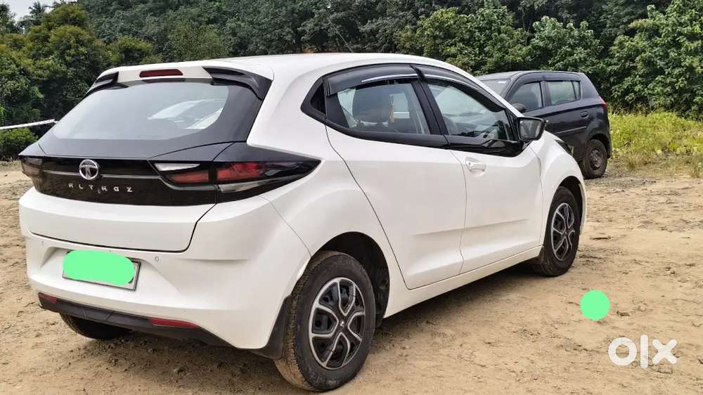 Tata Altroz 1.2 Petrol 2021
