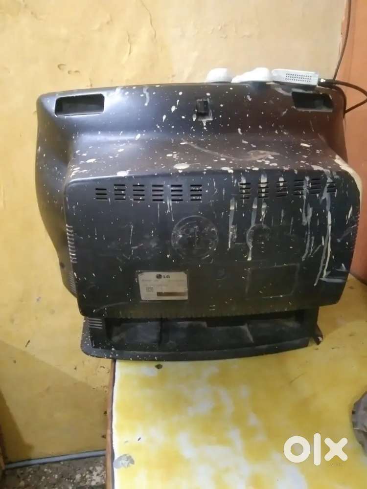 LG 25 years old TV