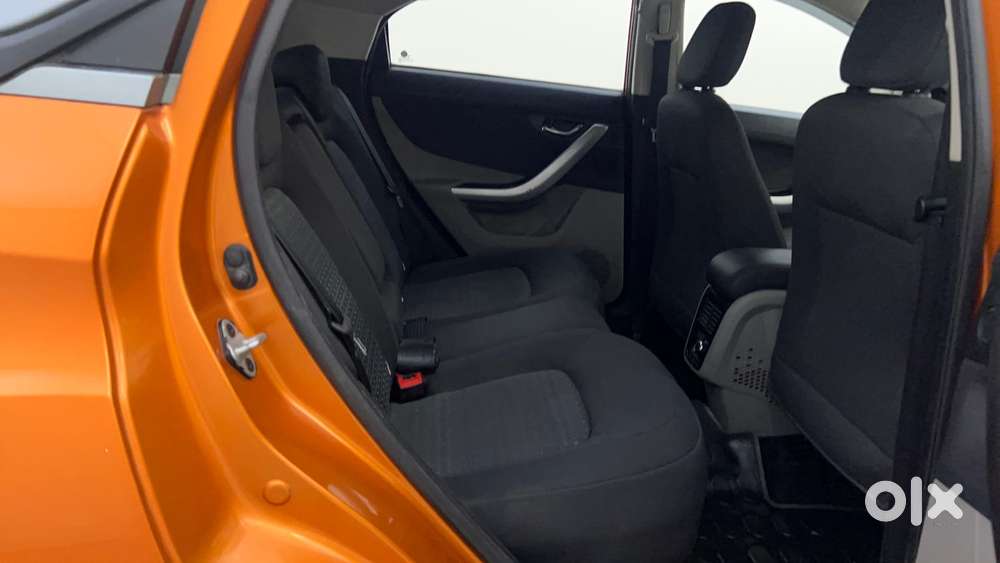 Tata Nexon 1.2 Revotron Xza Plus (o) Dual Tone, 2018, Petrol
