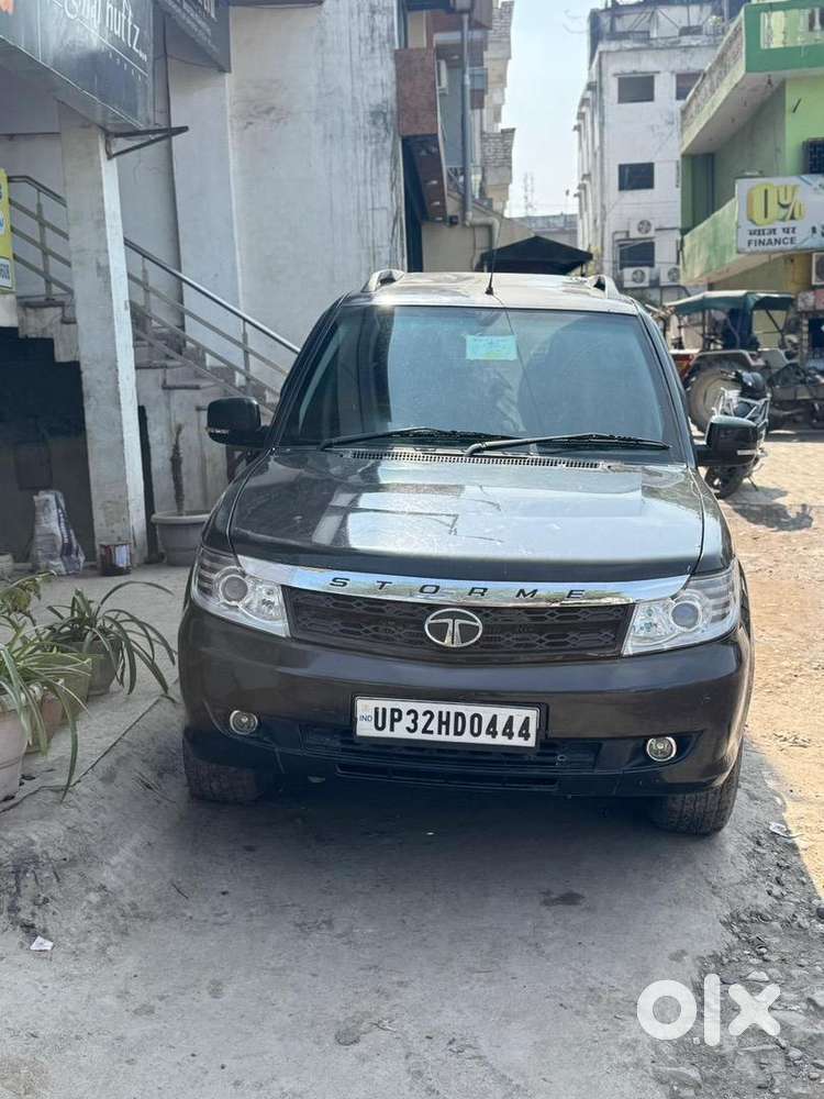 Tata Safari Storme 2016