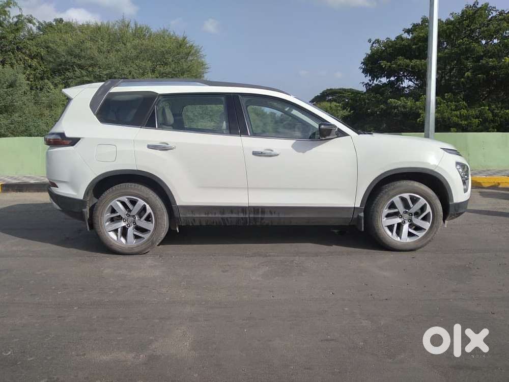 Tata Safari 2.0 Kryotec Xza Plus (o) Red Dark Edition, 2023, Diesel