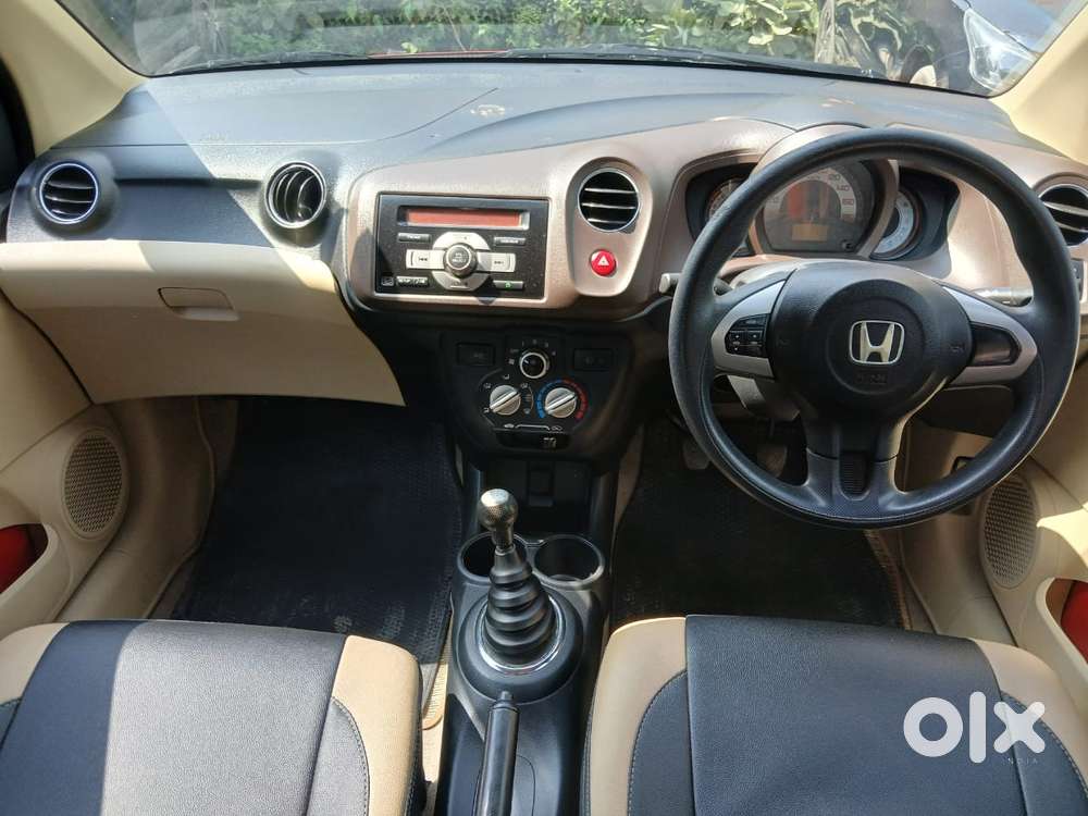 Honda Brio 2011-2013 V Mt, 2012, Petrol