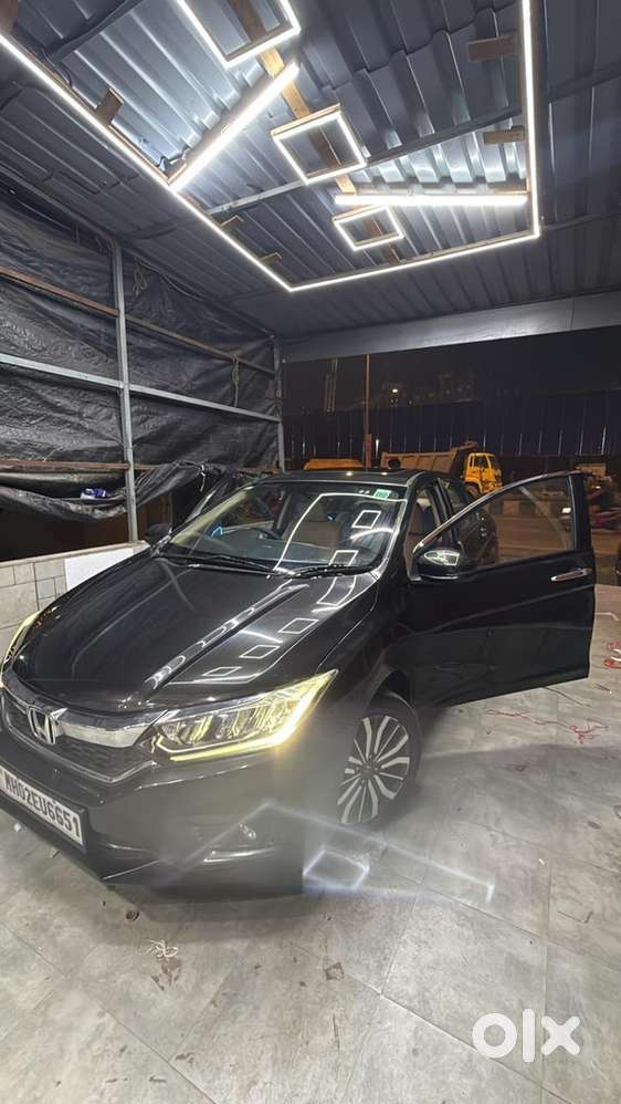 Dec 2017 Honda City Vx Cvt (automatic) Mint Condition