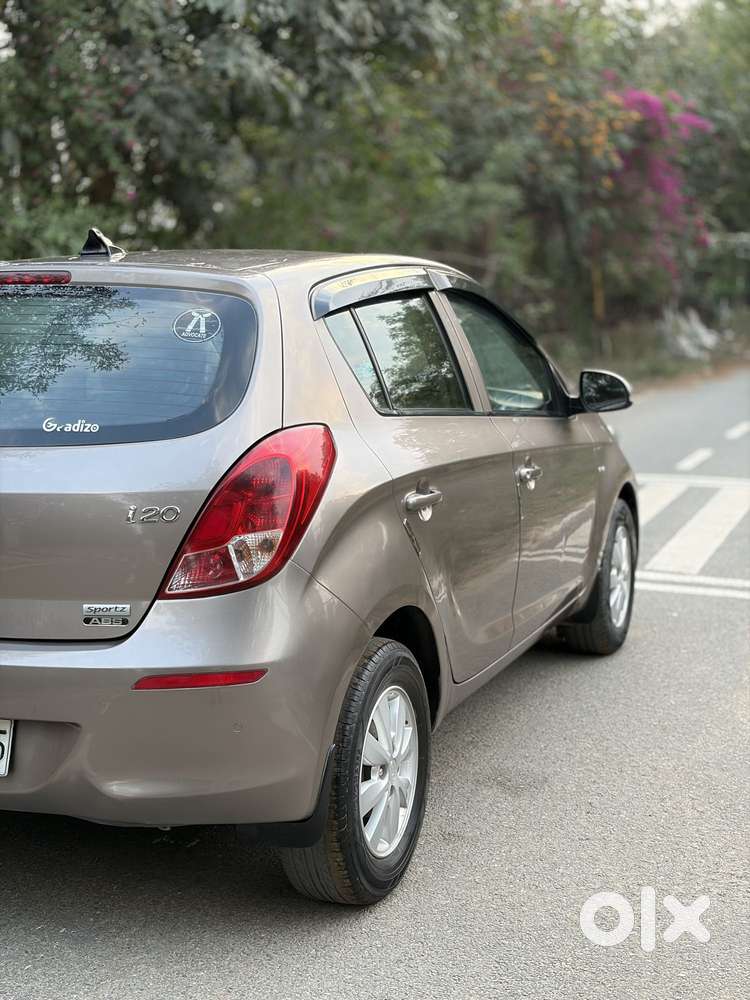 Hyundai I20 E 2014-2015 Sportz 1.2, 2014, Cng & Hybrids